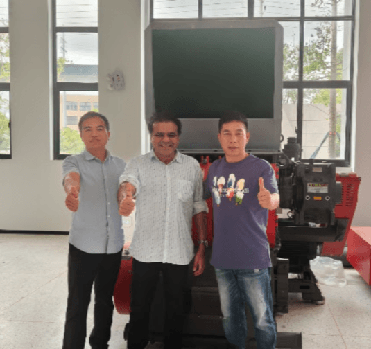Customer visiting the AMIGE factory